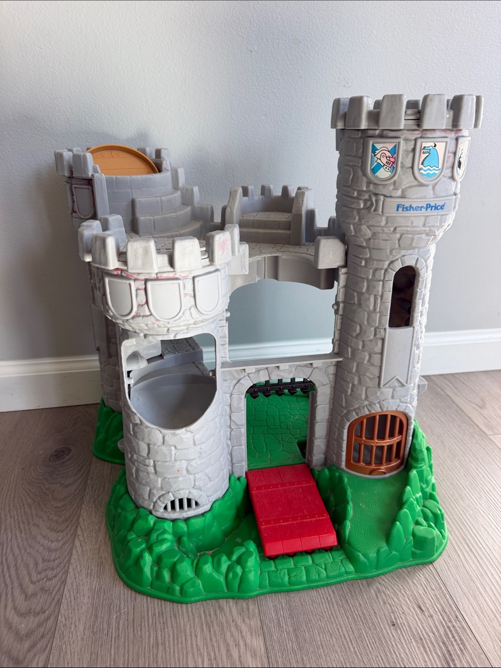 Vintage Fisher-Price 1994 Great Adventures Castle Playset Not Complete Pre-Owned